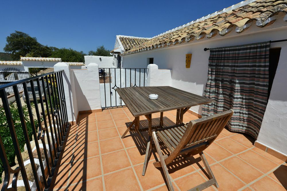 Cortijo La Haza Iznájar Exterior foto